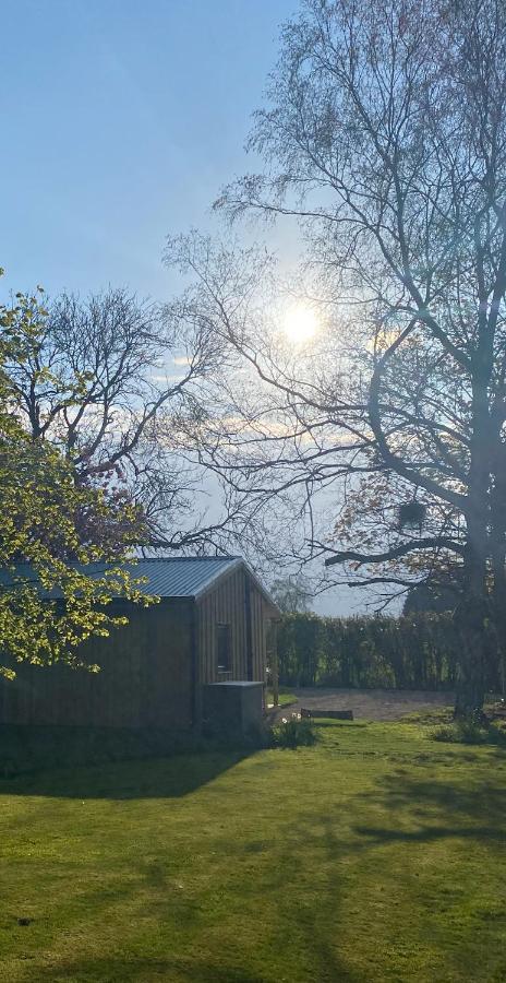 Meadows Lodge York Bagian luar foto