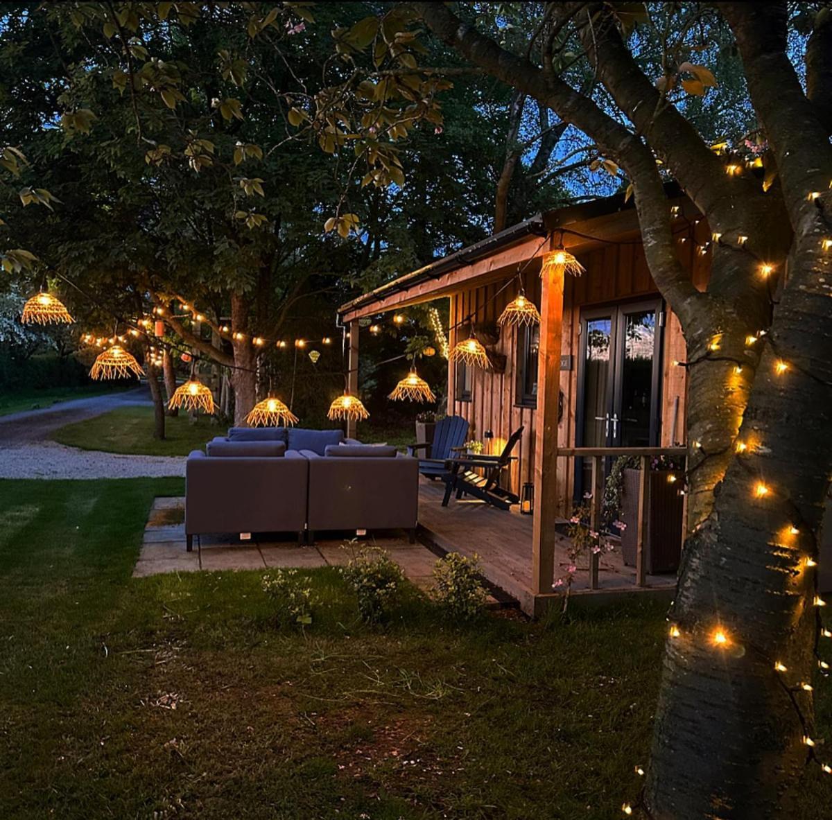 Meadows Lodge York Bagian luar foto