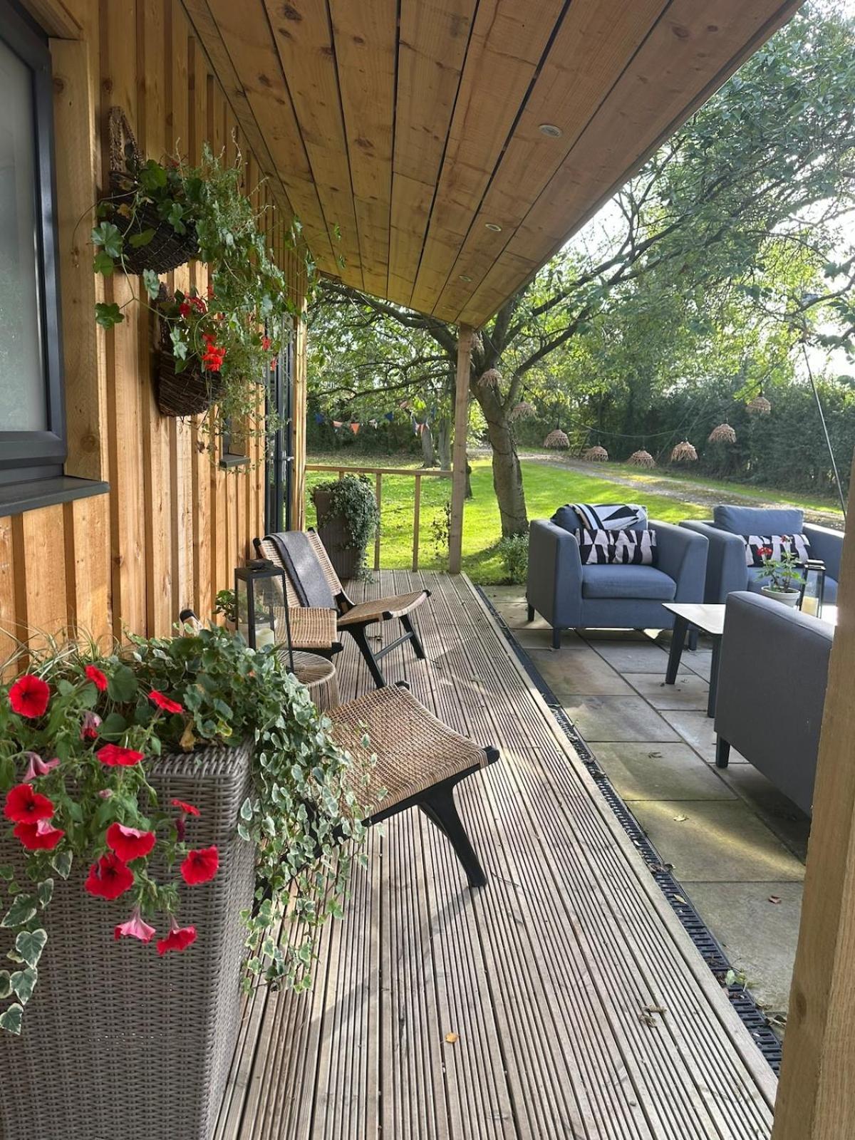 Meadows Lodge York Bagian luar foto
